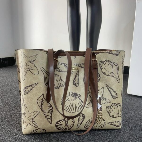 Mollie Tote Bag 25 in Signature Canvas with Shell Print