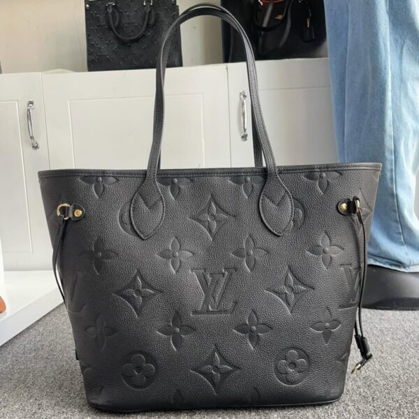 Louis Vuitton Neverfull MM in Black Monogram Empreinte Leather