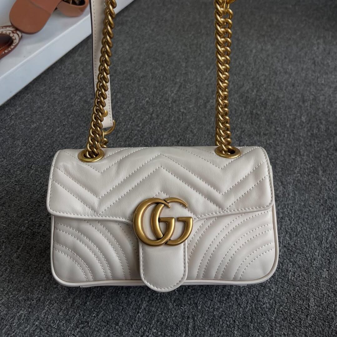 Gucci GG Marmont Mini Matelassé Shoulder Bag