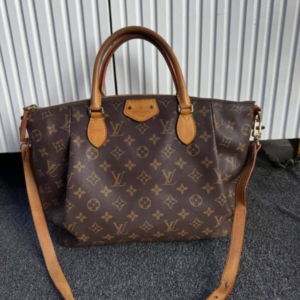 Louis Vuitton Turenne MM