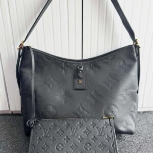 Louis Vuitton CarryAll MM