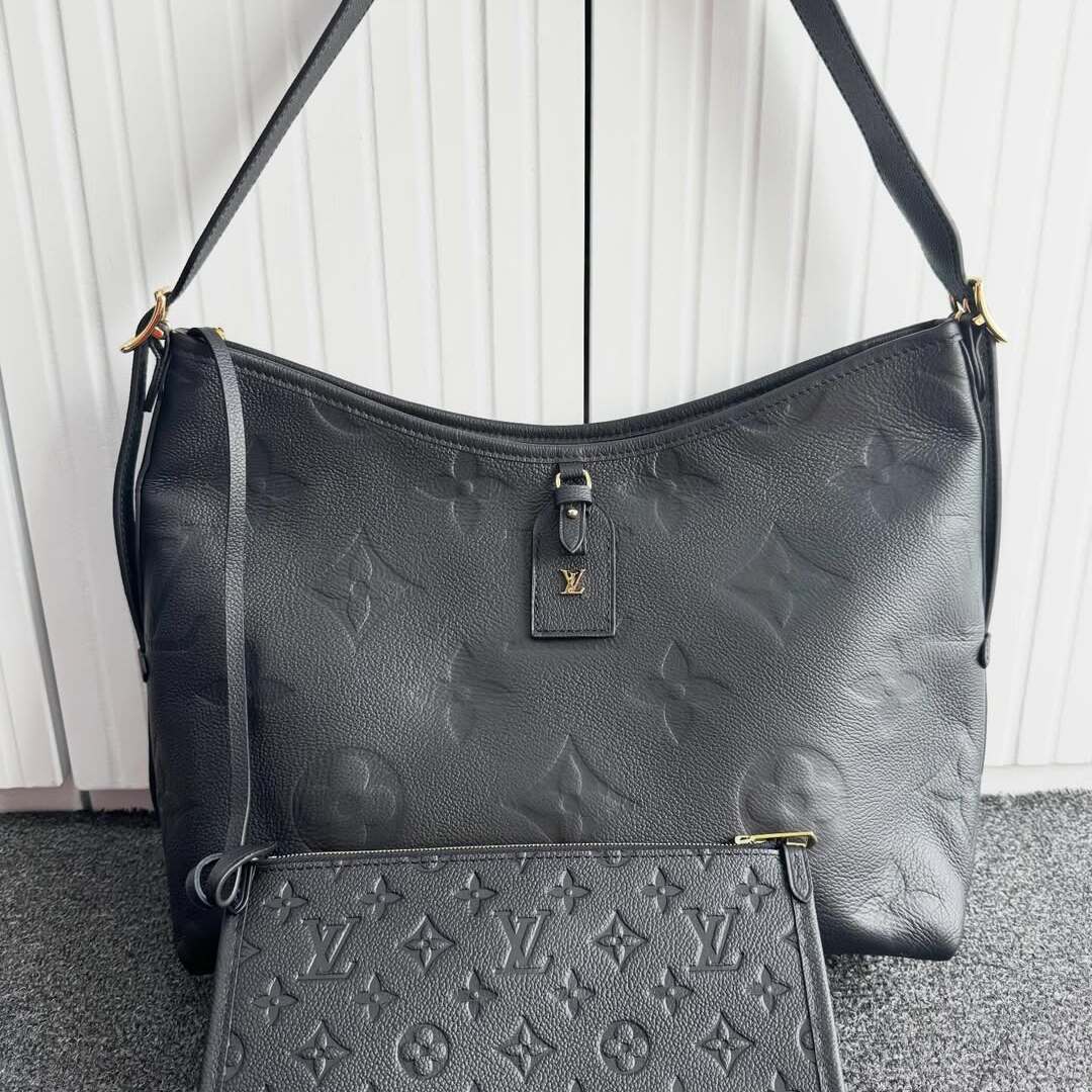 Louis Vuitton CarryAll MM